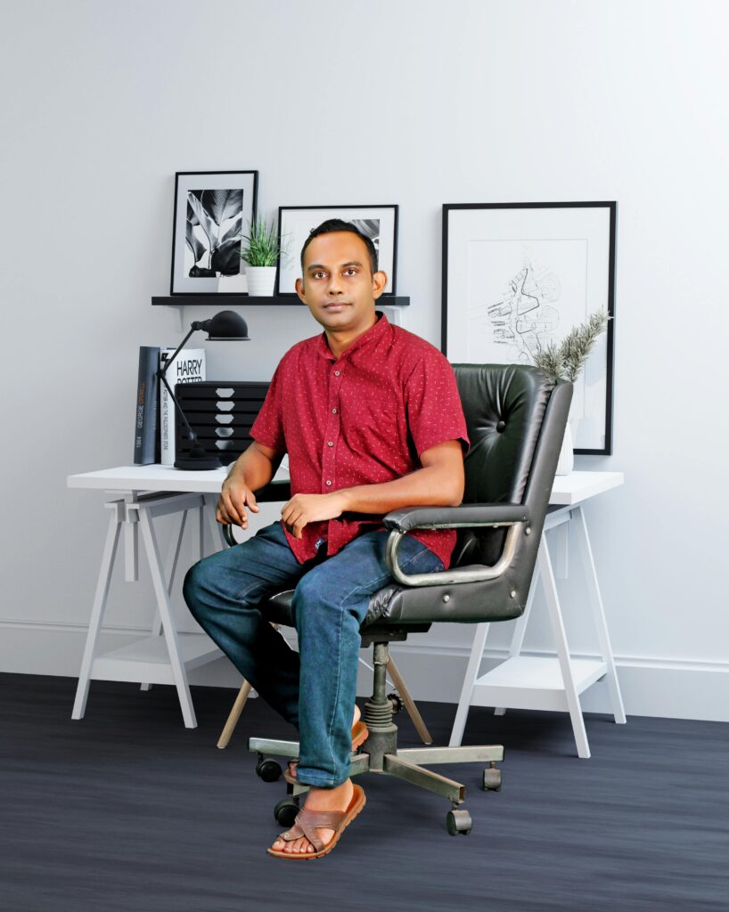 Asanga Wijeratne: The Author of kitty & Dino Children Book Series